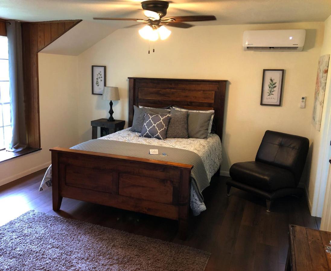 Lydias Loft Apartment Ingram Екстериор снимка